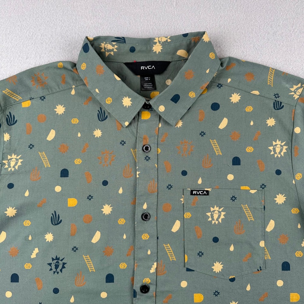 RVCA Button Down Mens Large Sage Green Short Sleeve Geometric Celestial Print